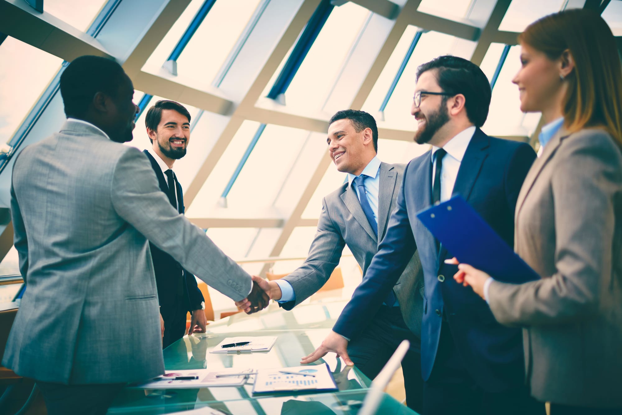 Conecta, crece y lidera: Cómo el networking impulsa a los líderes empresariales