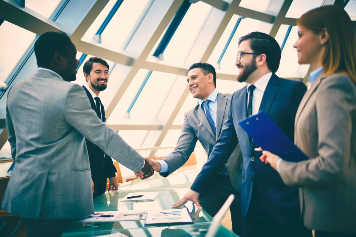 Conecta, crece y lidera: Cómo el networking impulsa a los líderes empresariales